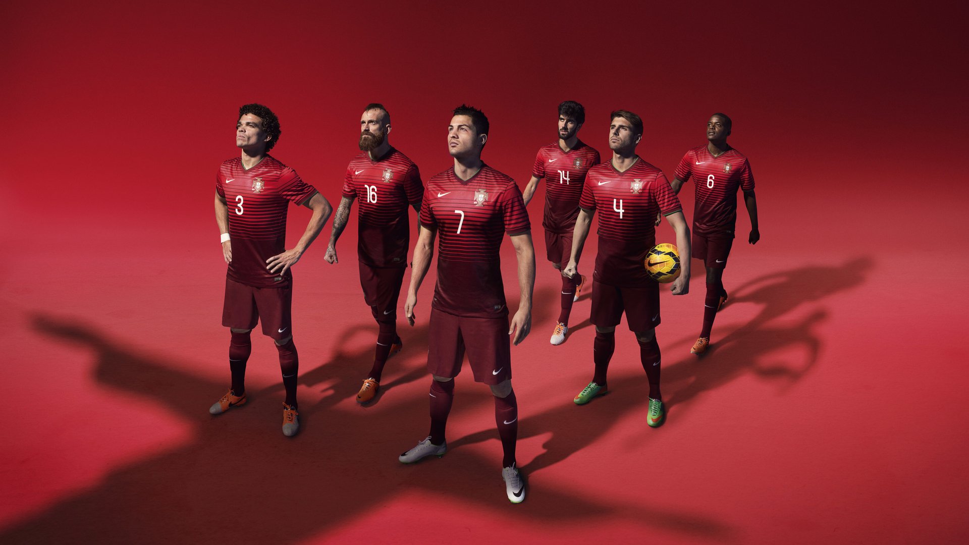 巴萨防线继续暴露问题，布鲁日三度落后三度扳平，巴萨中场布教授