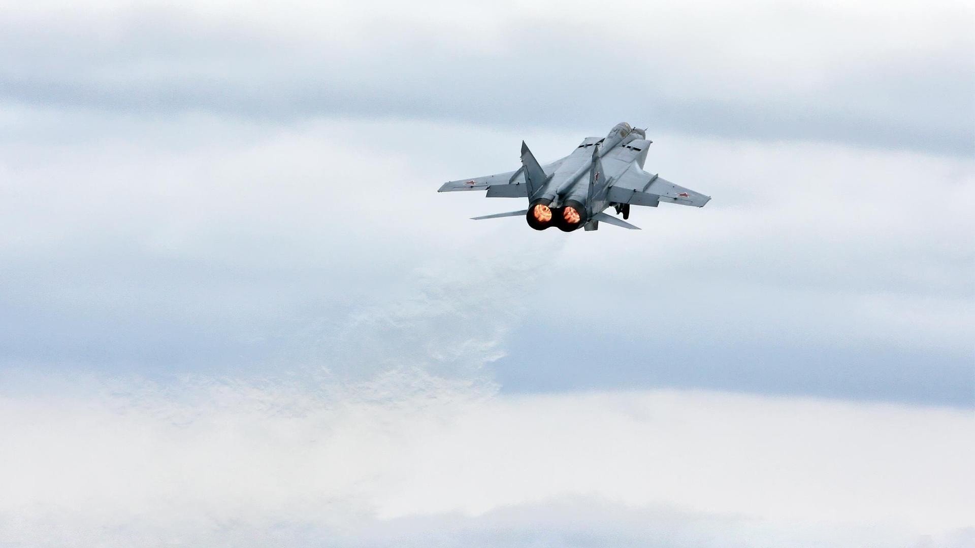 Kering-终点冲刺技术动作分析，终点冲刺是什么意思